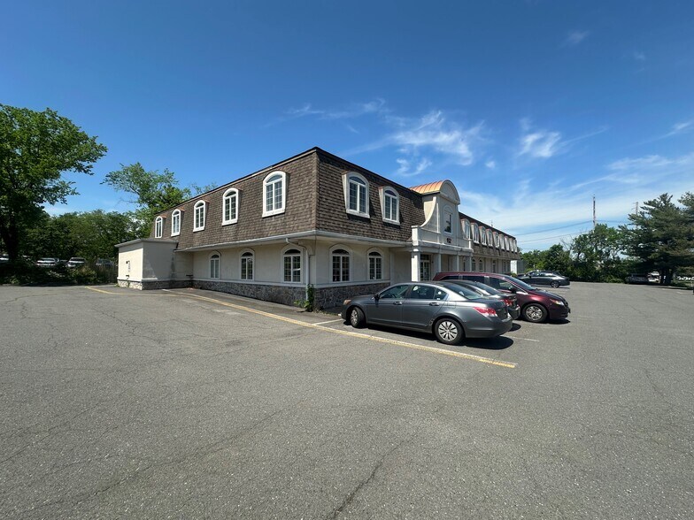 932 Route 206, Princeton, NJ à vendre - Photo de l’immeuble – Image 3 sur 10