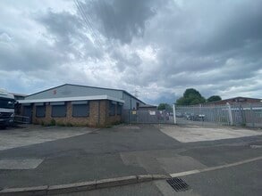 Alston Rd, Oldbury à louer Photo de l’immeuble– Image 1 sur 8