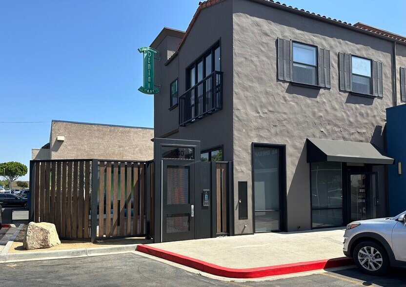 1241-1245 San Fernando Rd, San Fernando, CA à louer - Photo de l’immeuble – Image 3 sur 6