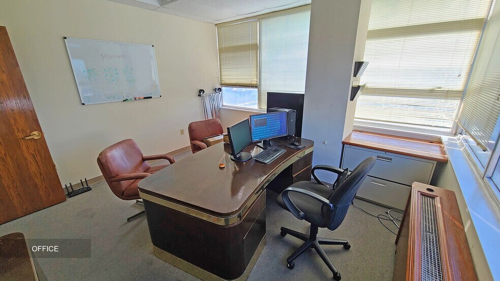 97-77 Queens Blvd, Rego Park, NY à louer - Photo intérieure – Image 3 sur 13