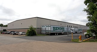 Plus de détails pour 15111 Farm Creek Dr, Woodbridge, VA - Industriel/Logistique à louer