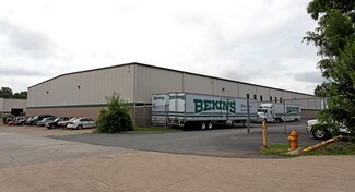 Plus de détails pour 15111 Farm Creek Dr, Woodbridge, VA - Industriel/Logistique à louer