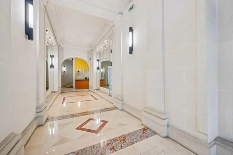63 Avenue Des Champs Elysées, Paris à louer - Hall d’entrée – Image 3 sur 14
