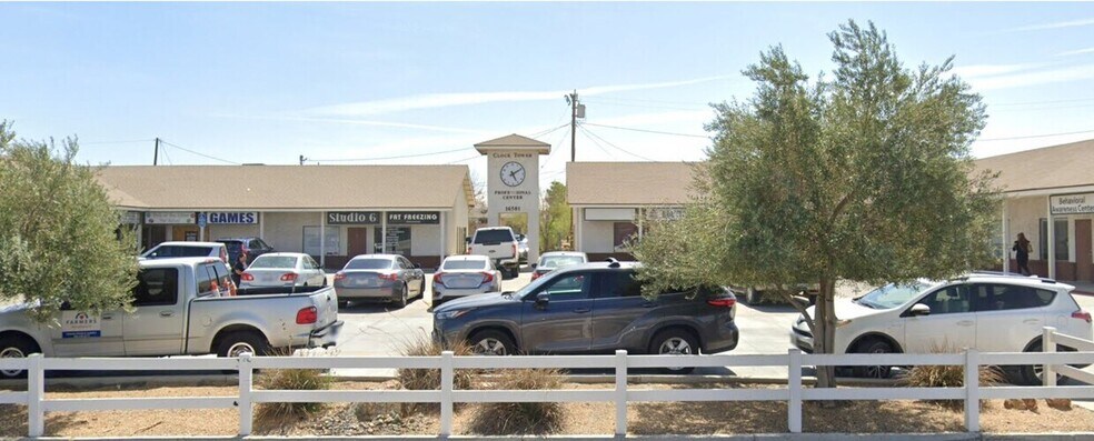 16501 Walnut St, Hesperia, CA à louer - Photo de l’immeuble – Image 2 sur 5