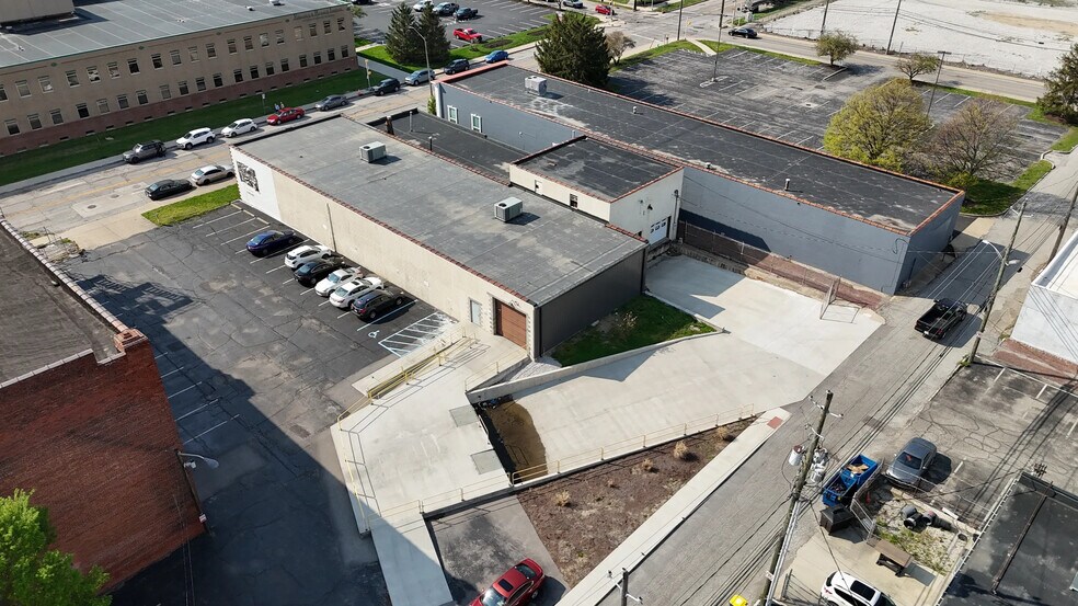 707-709 N Senate Ave, Indianapolis, IN à vendre - Photo de l’immeuble – Image 1 sur 8