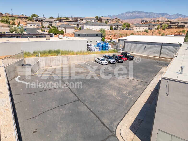 504 W Buena Vista Blvd, Washington, UT à louer - Photo de l’immeuble – Image 3 sur 5