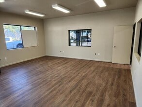 4565 Skyway Dr, Olivehurst, CA à louer Photo intérieure– Image 2 sur 10