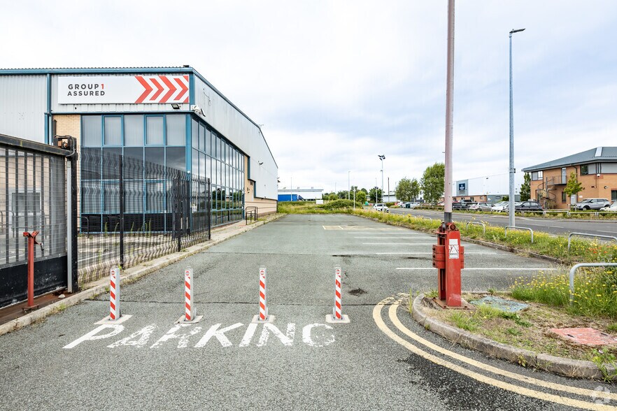 Sovereign Way, Chester à louer - Photo de l’immeuble – Image 2 sur 4