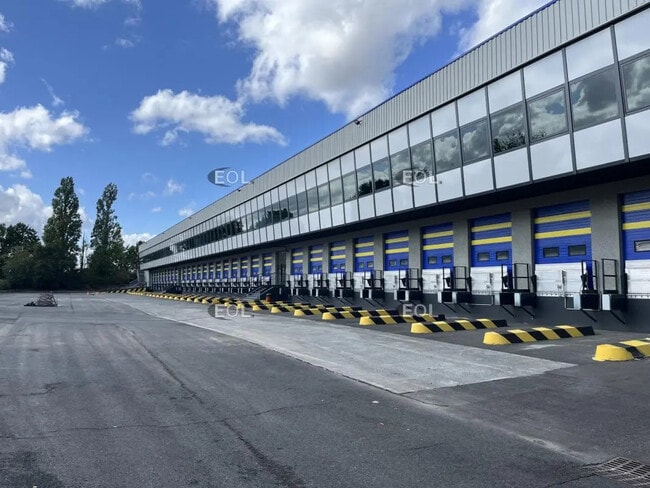 Plus de détails pour Industriel/Logistique à louer