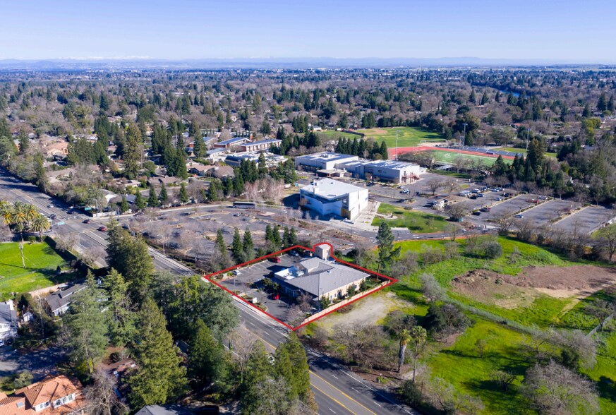 4636 Fair Oaks Blvd, Sacramento, CA à vendre - Aérien – Image 2 sur 2