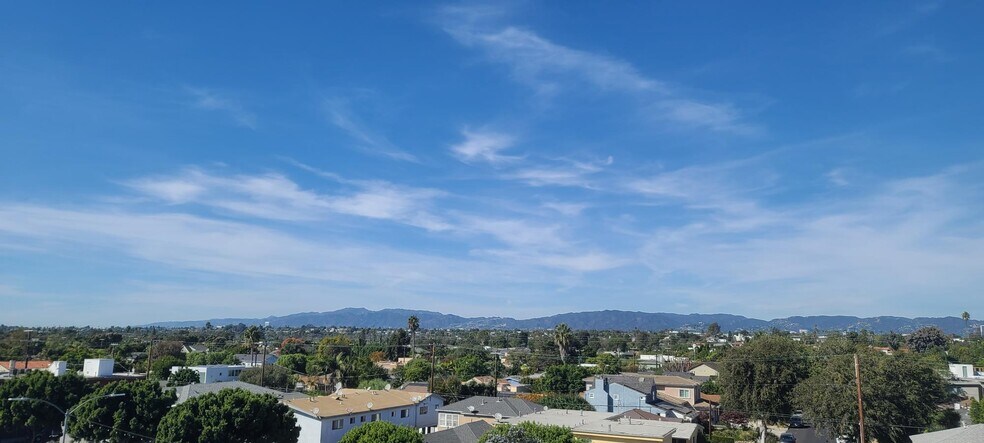 12610 Venice Blvd, Los Angeles, CA à vendre - Photo de l’immeuble – Image 3 sur 19