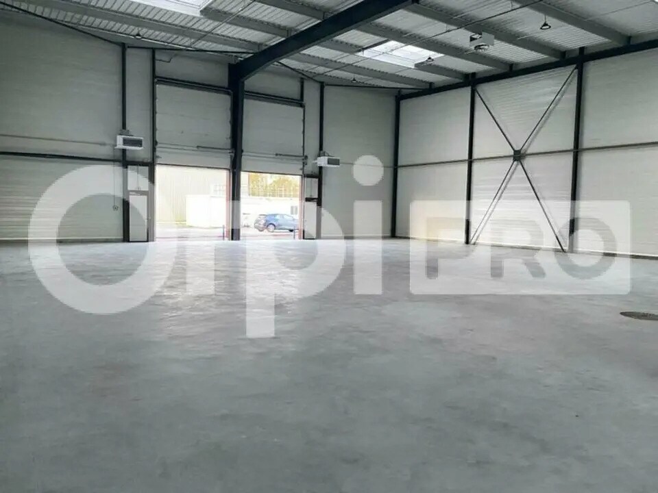 Local d'activités dans Montgeron à vendre Photo de l’immeuble– Image 1 sur 8