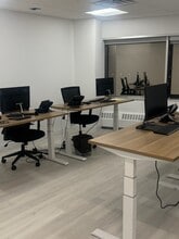 40 Cutter Mill Rd, Great Neck, NY à louer Photo intérieure– Image 2 sur 5