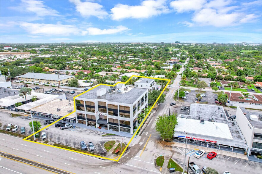 2691 E Oakland Park Blvd, Fort Lauderdale, FL à louer - Photo principale – Image 1 sur 30