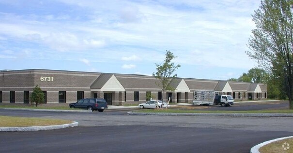 6731 Collamer Rd, East Syracuse, NY à louer - Photo de l’immeuble – Image 2 sur 3