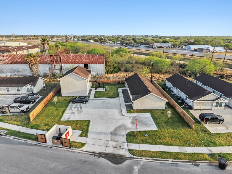2112 Multi National, Harlingen, TX à vendre - Photo principale – Image 1 sur 2