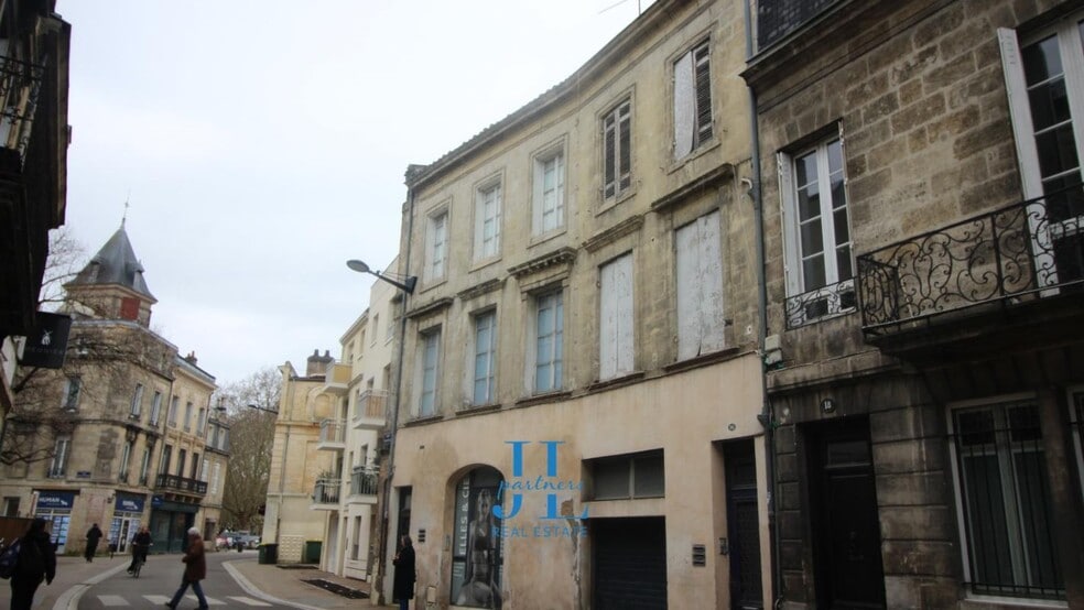 Local commercial dans Bordeaux à louer - Photo de l’immeuble – Image 2 sur 4