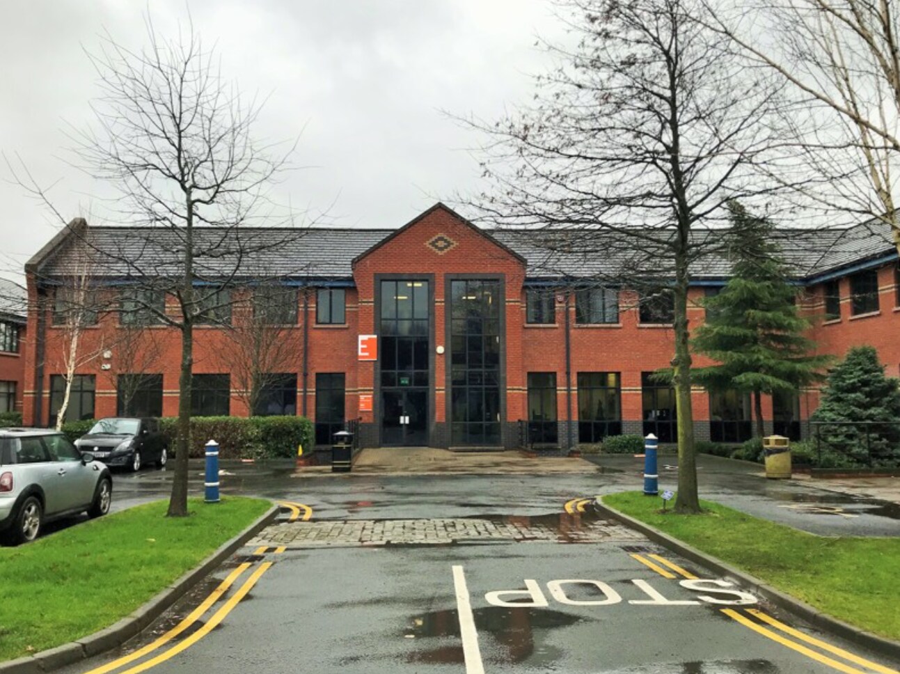 Linfield Rd, Belfast à louer Photo principale– Image 1 sur 3