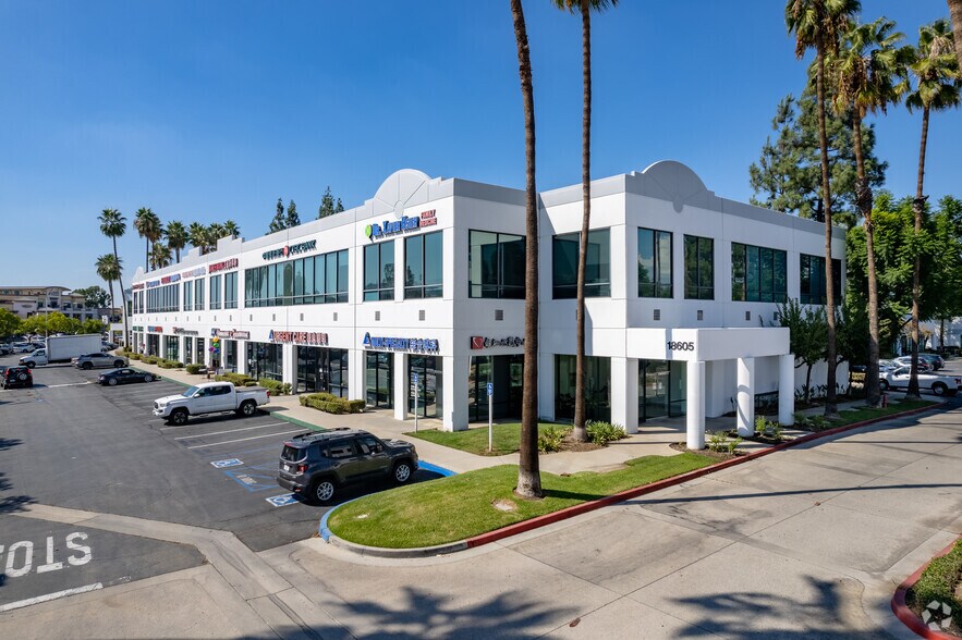 18605 E Gale Ave, City of Industry, CA à louer - Photo de l’immeuble – Image 3 sur 5