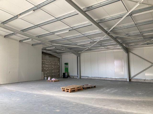 Local d’activités dans Cusset à louer - Photo intérieure – Image 2 sur 4