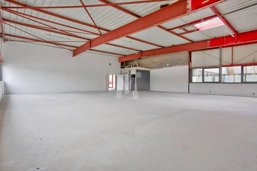 Local d’activités dans Villebon-sur-Yvette à louer - Photo intérieure – Image 3 sur 8