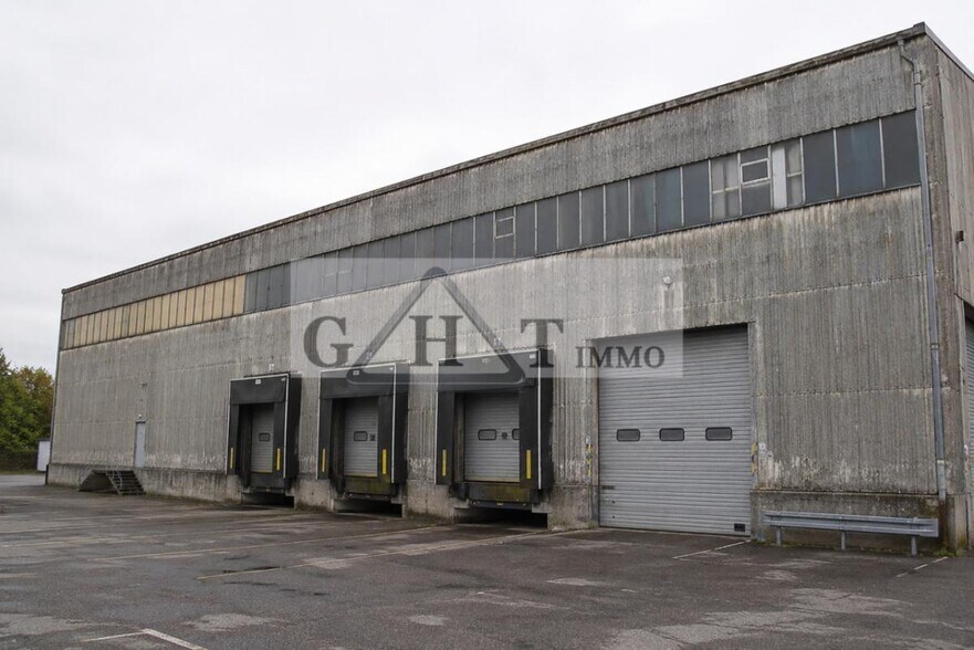 Industriel/Logistique dans Creil à louer - Photo de l’immeuble – Image 1 sur 1