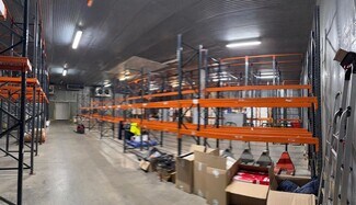 Plus de détails pour Industriel/Logistique à louer