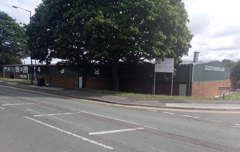 Slacky Ln, Walsall à louer - Photo de l’immeuble – Image 2 sur 3