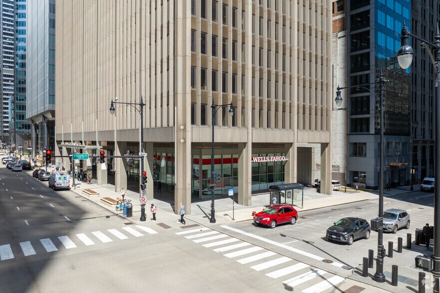 125 S Wacker Dr, Chicago, IL à vendre - Photo de l’immeuble – Image 3 sur 6