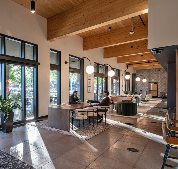 433 S Farmer Ave, Tempe, AZ à louer - Photo intérieure – Image 3 sur 21