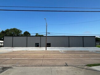 Plus de détails pour 708 Nederland Ave, Nederland, TX - Local commercial à louer
