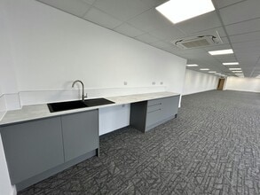 Highlands Rd, Solihull à louer Photo intérieure– Image 2 sur 10