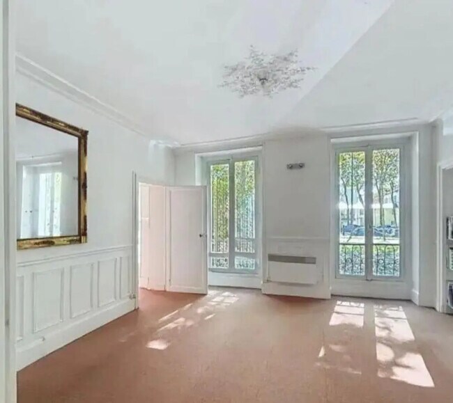 Plus de détails pour Bureau à vendre