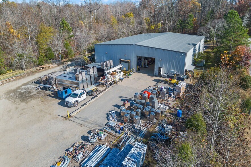 710 Long Meadow Dr, Salisbury, NC à vendre - Photo de l’immeuble – Image 2 sur 3