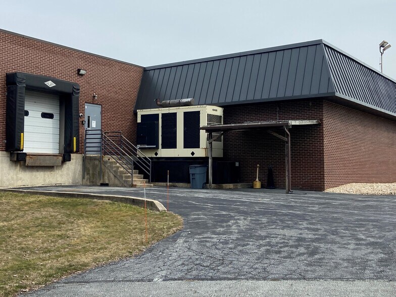 3725 Electronics Way, Mountville, PA à louer - Photo de l’immeuble – Image 2 sur 7