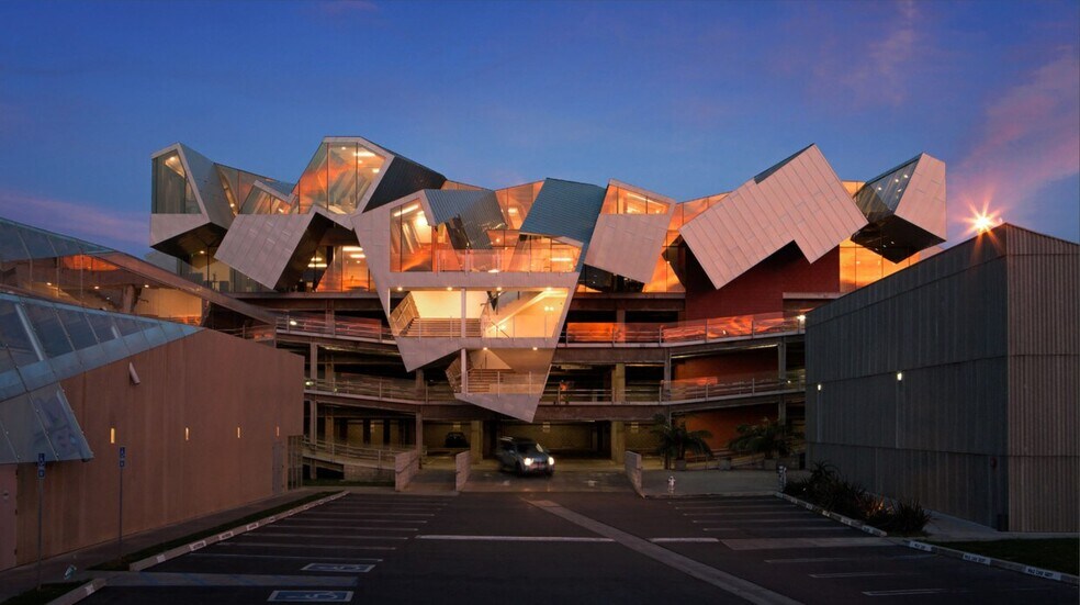 3532 Hayden Ave, Culver City, CA à louer - Photo de l’immeuble – Image 2 sur 11