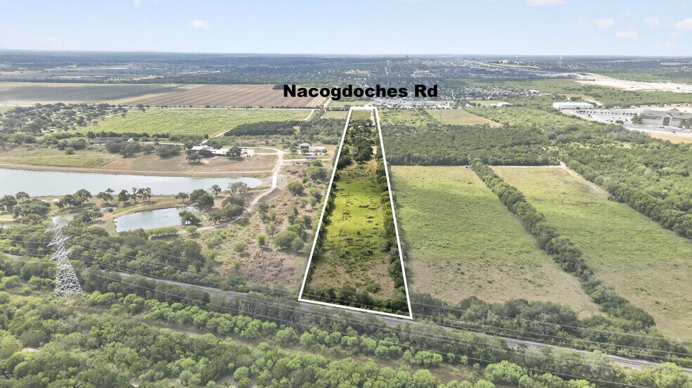 17197 Nacogdoches Rd, San Antonio, TX à vendre - Photo de l’immeuble – Image 3 sur 17