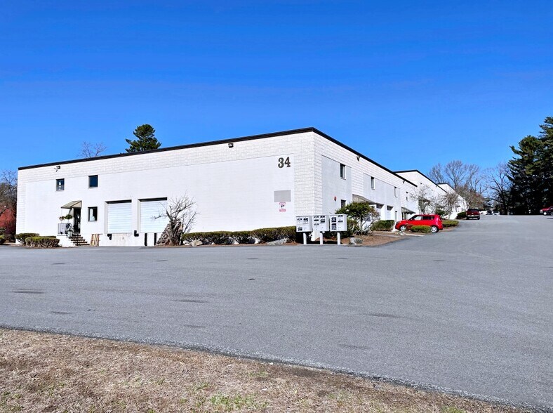 34 Sullivan Rd, North Billerica, MA à louer - Photo de l’immeuble – Image 2 sur 11