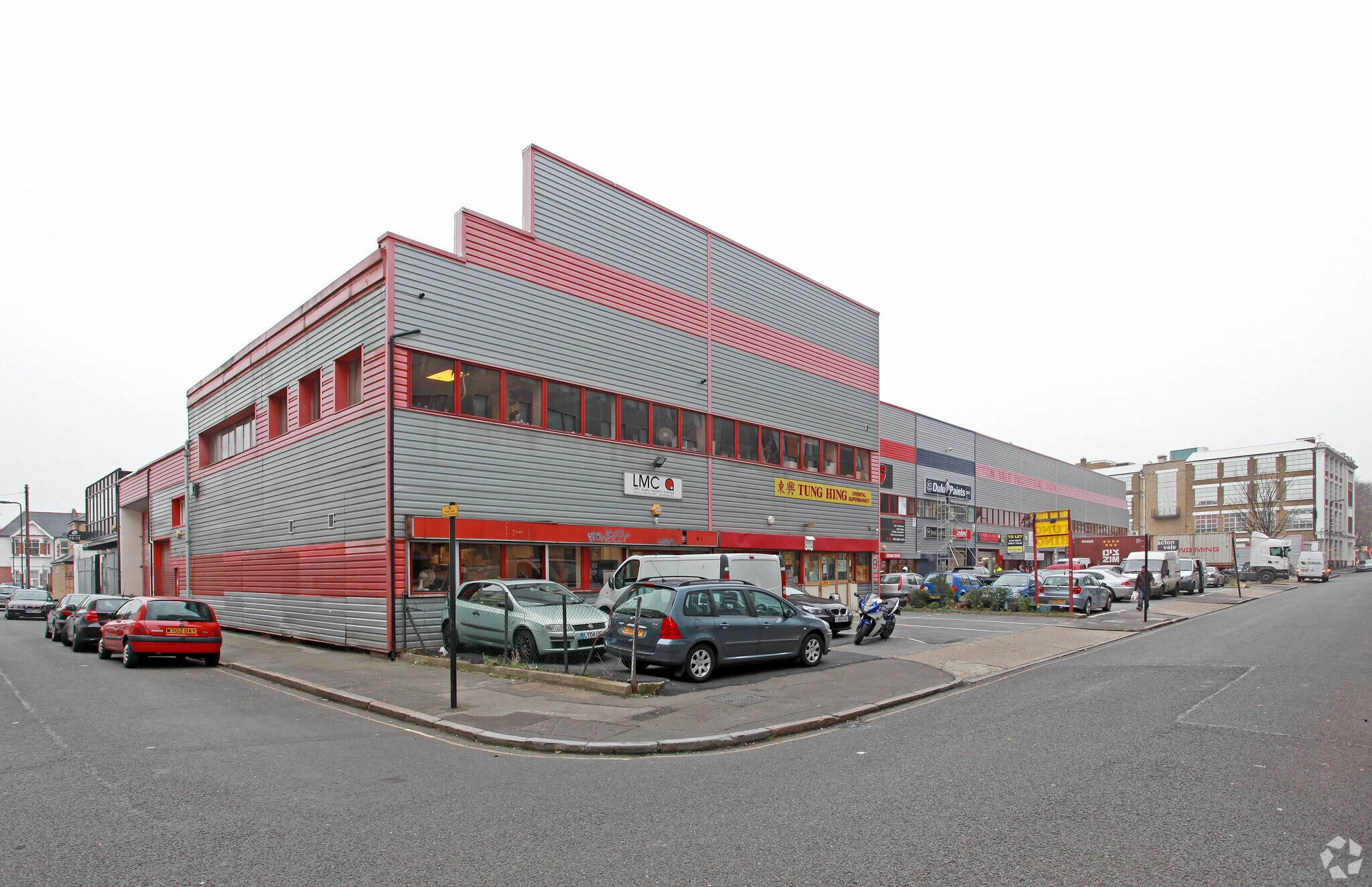 Cowley Rd, Londres à louer Photo principale– Image 1 sur 21