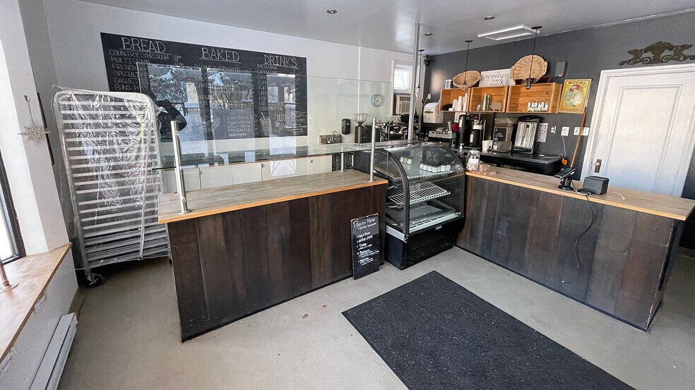 858 Corydon Av, Winnipeg, MB à vendre - Photo de l’immeuble – Image 3 sur 9