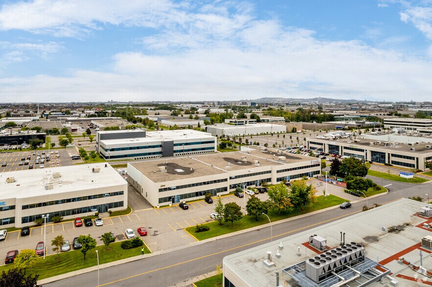 4921-4939 Rue Lévy, Saint-Laurent, QC à louer - Aérien – Image 3 sur 5