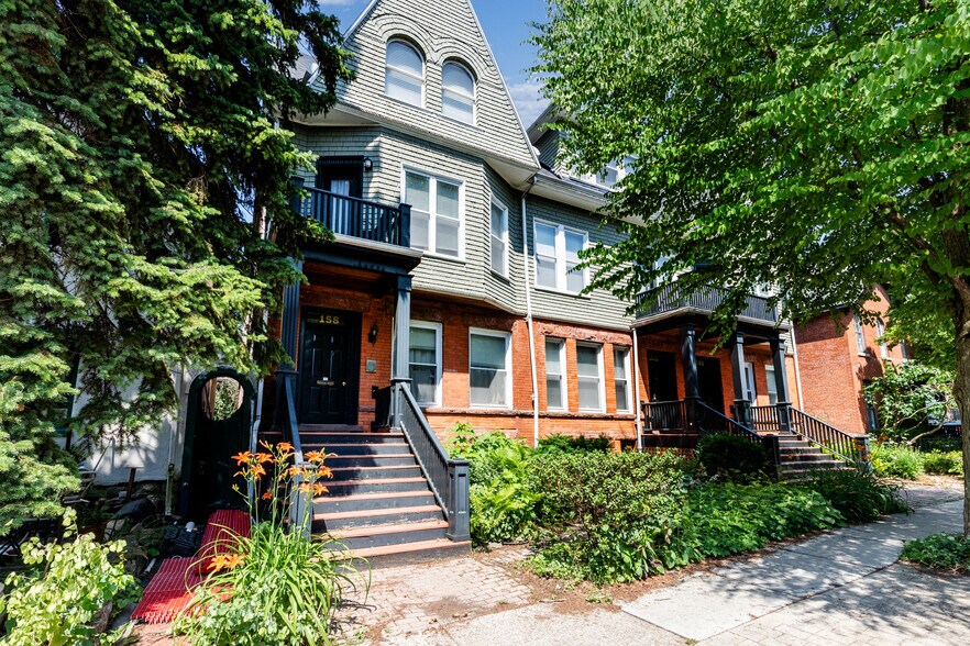 158 Park St, Buffalo, NY à vendre - Photo de l’immeuble – Image 1 sur 83