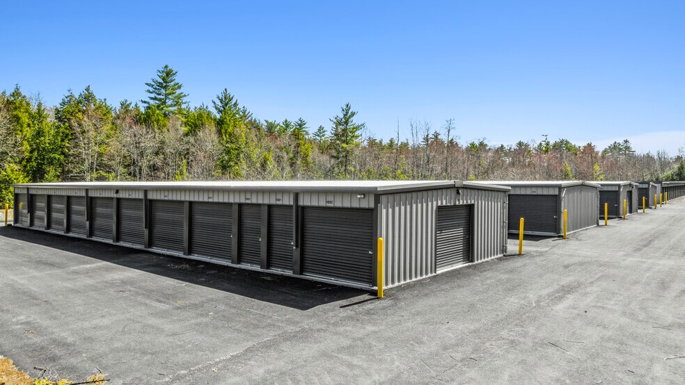 1060 1st NH Tpke, Northwood, NH à vendre - Photo de l’immeuble – Image 3 sur 8
