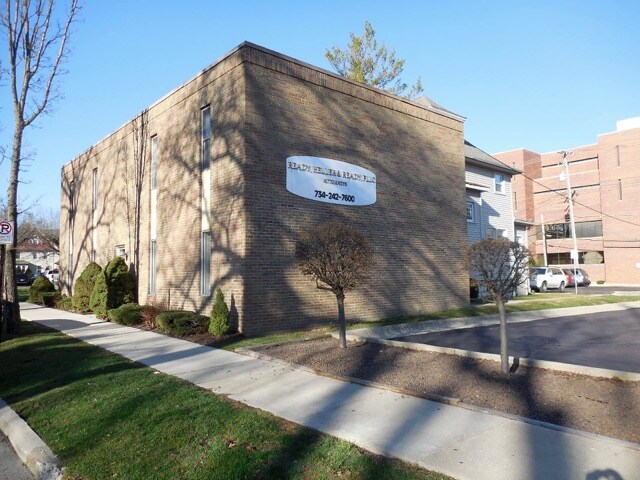 204 S Macomb St, Monroe, MI à louer - Photo de l’immeuble – Image 2 sur 5
