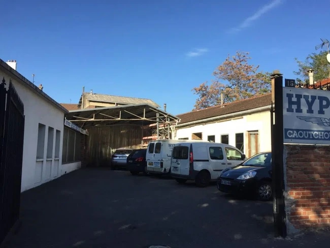 Plus de détails pour Local d’activités à vendre