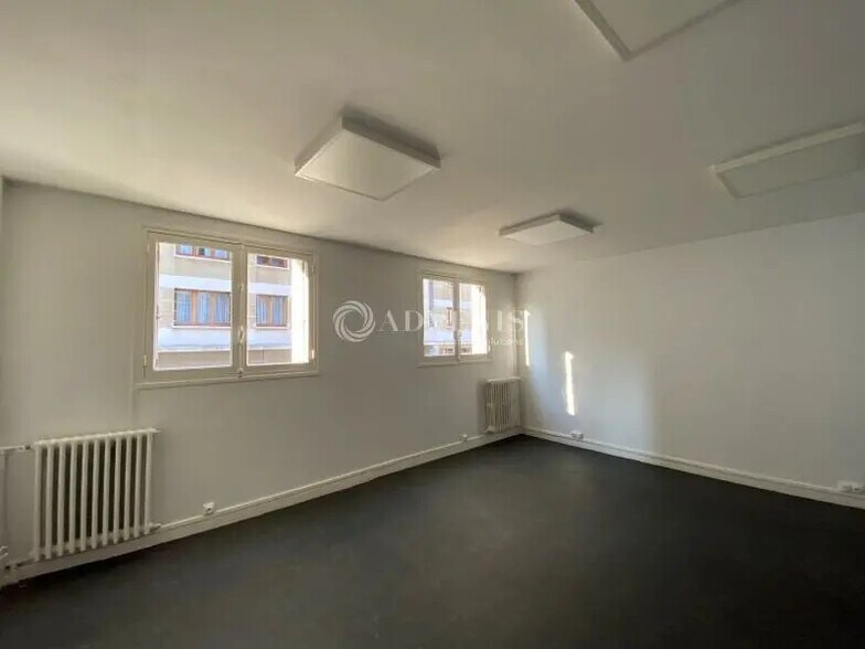 Bureau dans Boulogne-Billancourt à louer - Photo de l’immeuble – Image 1 sur 6