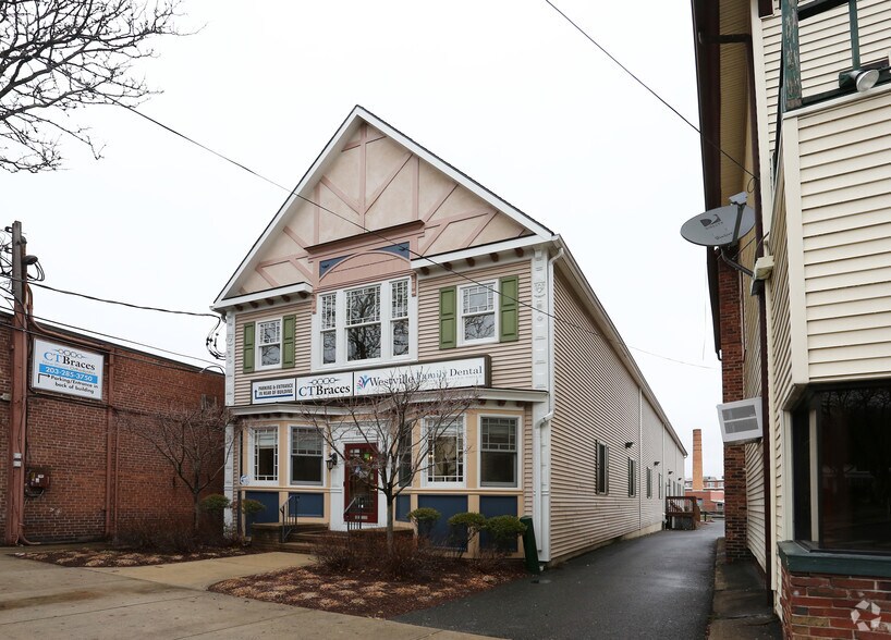 881 + 883 Whalley Avenue, New Haven portefeuille de 2 biens à vendre sur LoopNet.fr - Photo principale – Image 1 sur 5