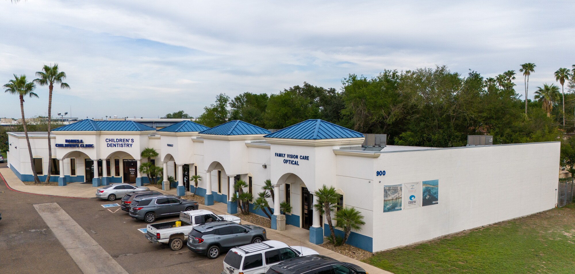900 W Sam Houston Blvd, Pharr, TX à louer Photo de l’immeuble– Image 1 sur 5