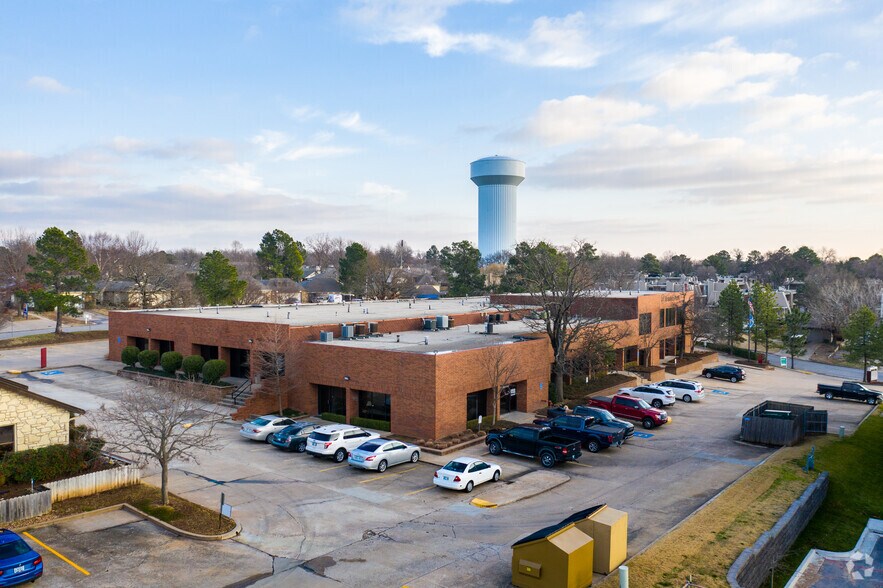 7170 S Braden Ave, Tulsa, OK à louer - Photo de l’immeuble – Image 2 sur 6