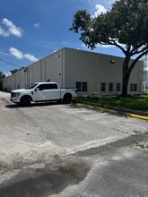 2481 Dinneen Ave, Orlando, FL à louer Photo intérieure– Image 2 sur 2